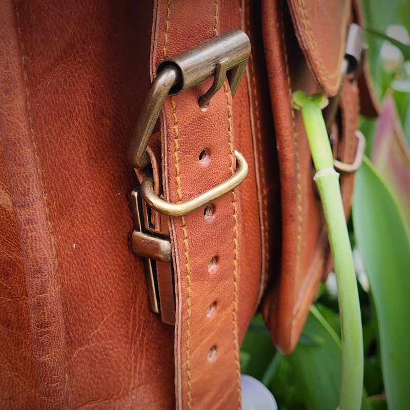 Pemulwuy 14-Inch Handmade Full Grain Leather Backpack & Satchel Bag