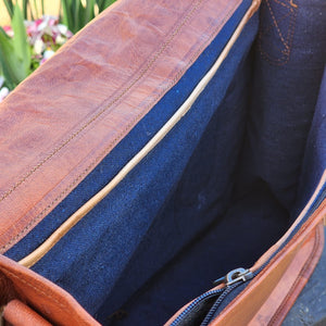The Big Pommie 16-inch Old School Leather Satchel Bag
