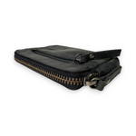 Load image into Gallery viewer, Berlin Pouch Black
