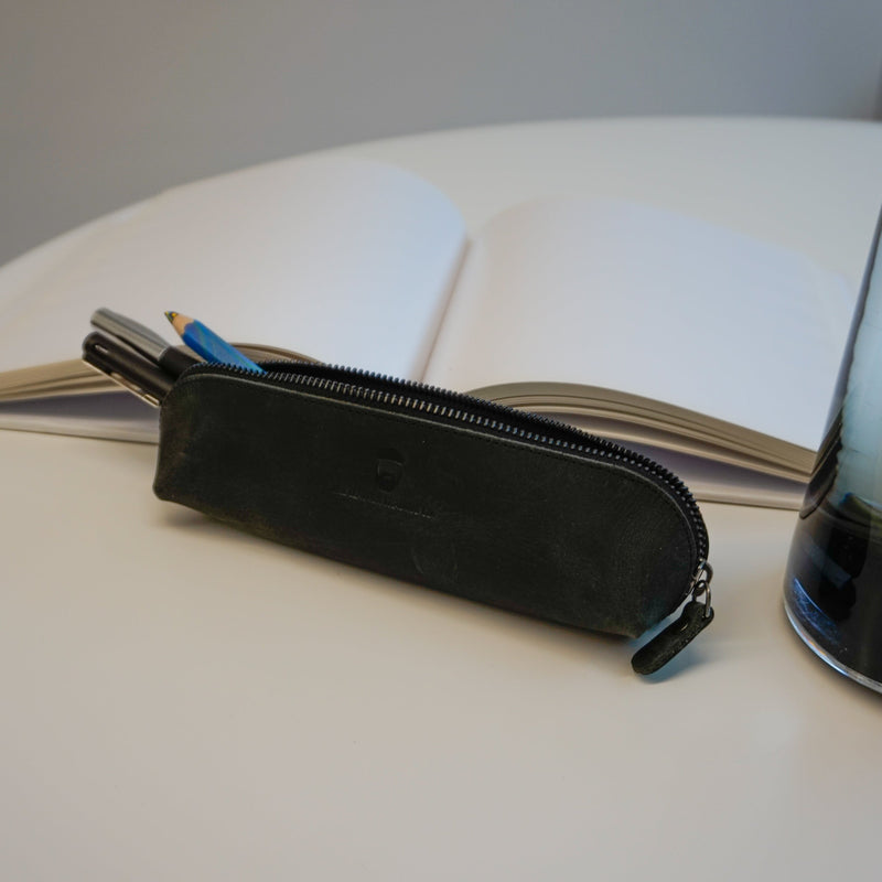 Bondi Pencil Case Cowhide Black