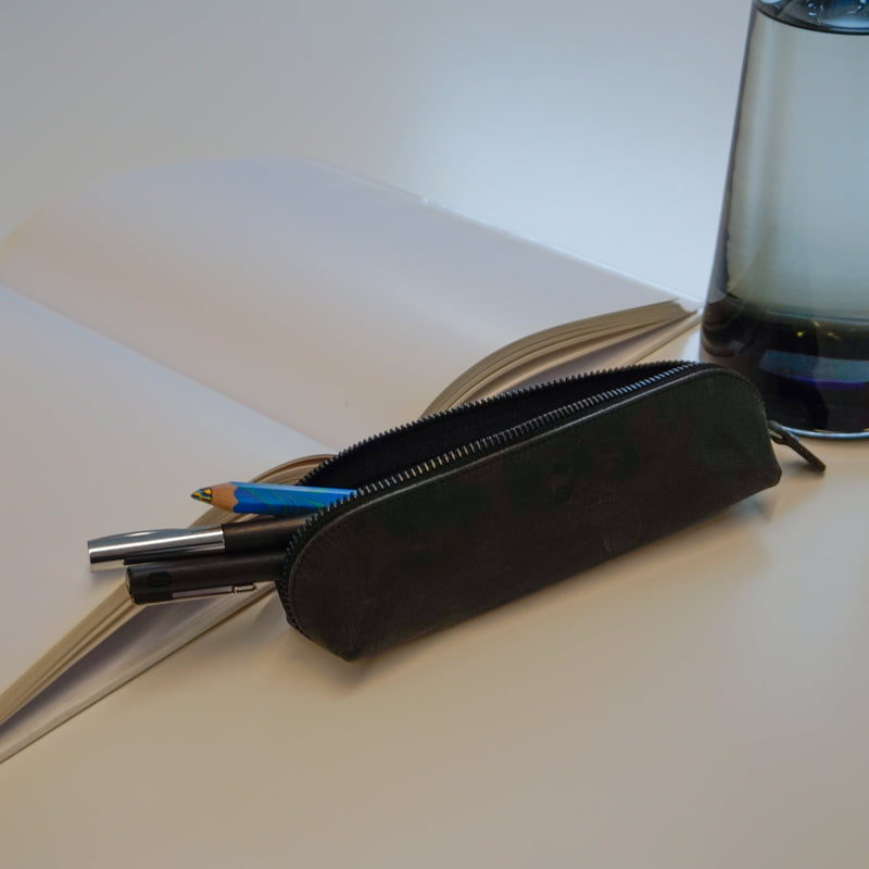 Bondi Pencil Case Cowhide Black