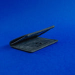 Carica l&#39;immagine nel visualizzatore di Gallery, Carlton Card Case Cowhide Black
