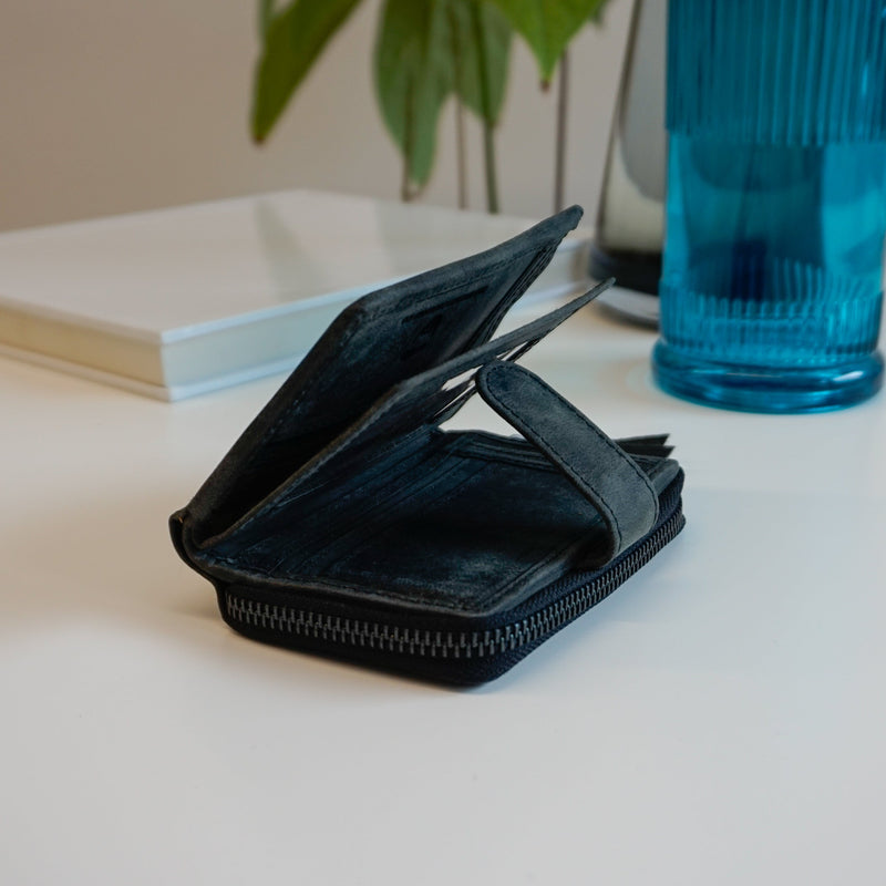 Chatswood Clutch Wallet Cowhide Black