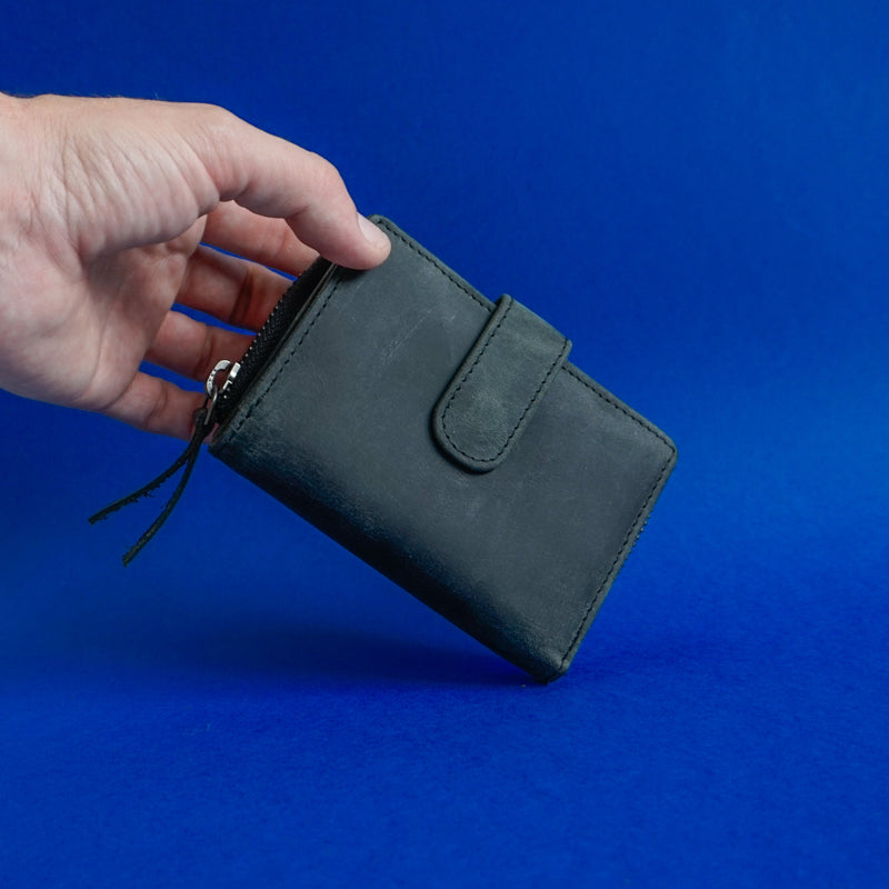 Chatswood Clutch Wallet Cowhide Black