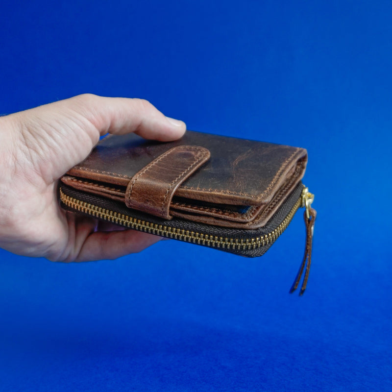 Chatswood Clutch Wallet Waxed Buffalo Hide