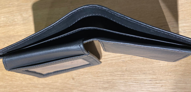 The Pommie Wallet Black