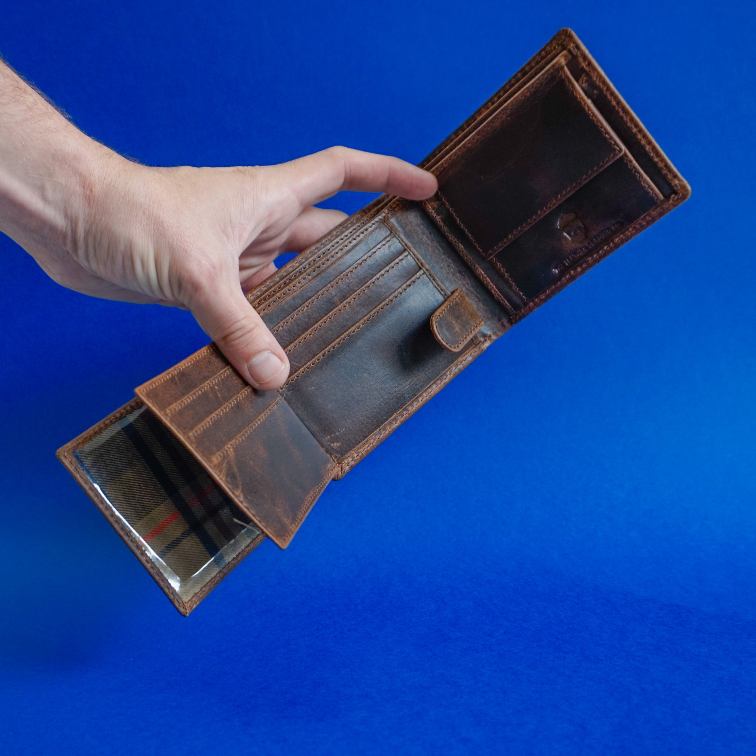 Mascot Wallet Waxed Buffalo Hide