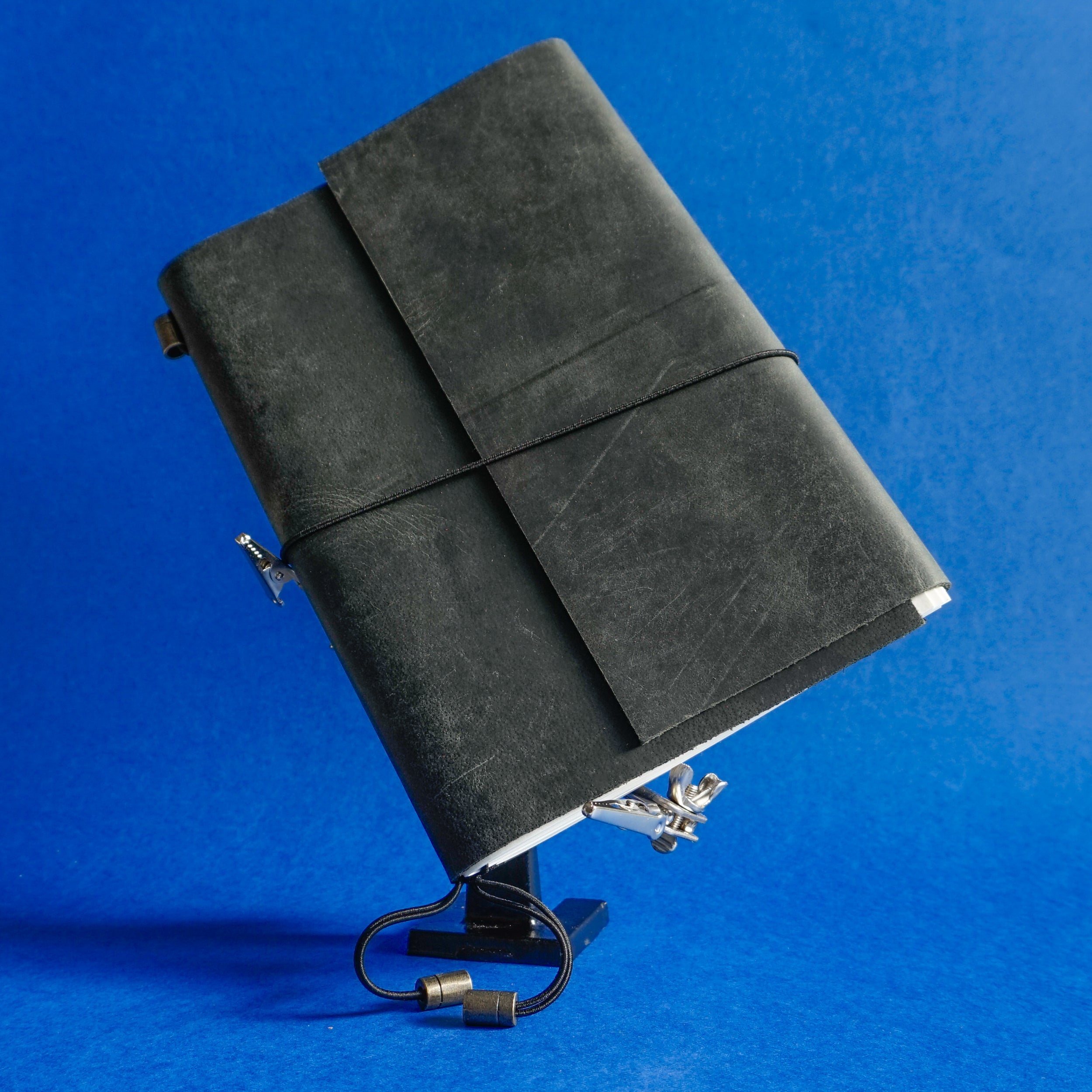 Midori A5 Journal Elastic in Black Cowhide