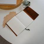 Cargar imagen en el visor de la galería, Midori A5 Journal Elastic in Waxed Buffalo Hide
