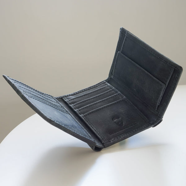 Newport Wallet Cowhide Black
