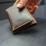 Cargar imagen en el visor de la galería, Newport Wallet Waxed Buffalo Hide
