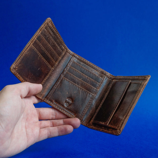 Newport Wallet Waxed Buffalo Hide