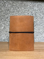 Lade das Bild in den Galerie-Viewer, Owl on a Branch Handmade Natural Leather Journal
