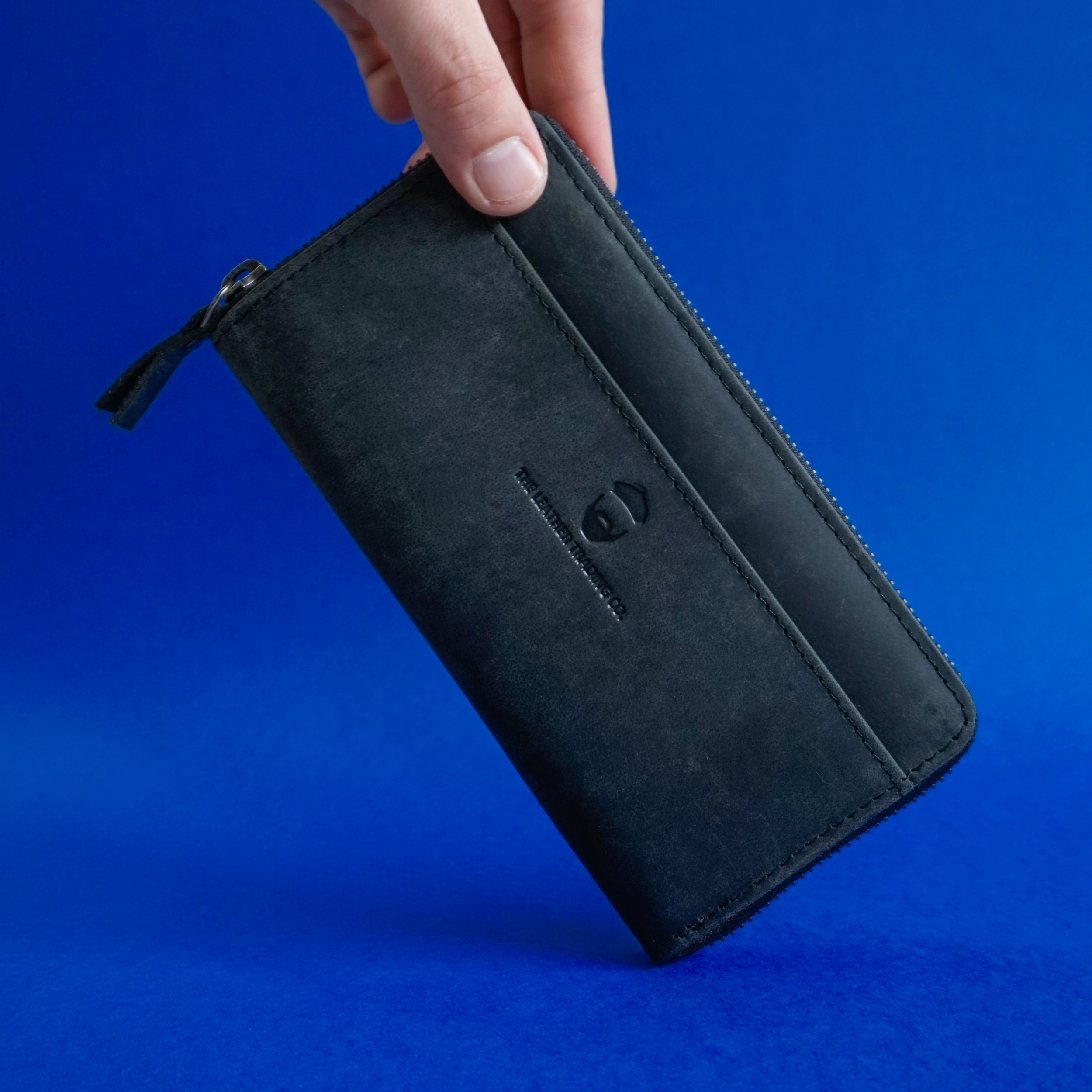 Potts Point Clutch Wallet Cowhide Black