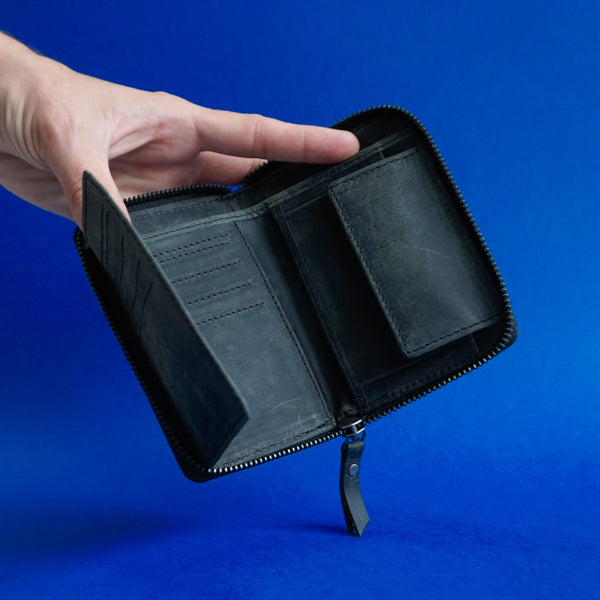 Tassie Wallet Cowhide Black