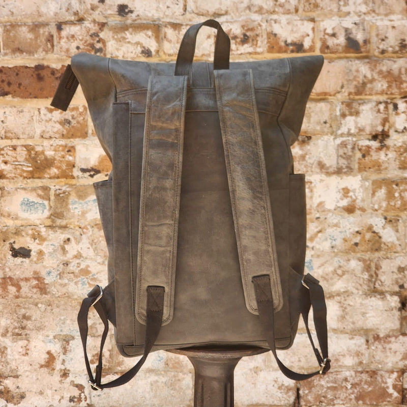 TAZZIE 18INCH-BUFFALO-ROLLTOP-BLACK-BACKPACK